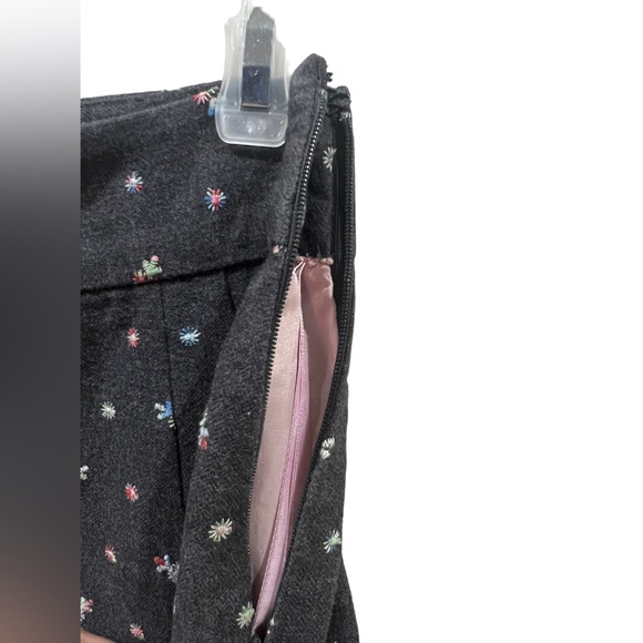 Odille Anthropologie Black Floral Embroidered Cotton Skirt Size 2 - Picture 4 of 4